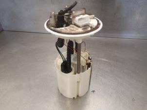 Used Electric fuel pump Fiat Punto II (188) 1.4 16V Price on request offered by Bongers Auto-Onderdelen Zeeland
