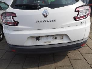 Usagé Pare-chocs arrière Renault Megane III Grandtour (KZ) 1.5 dCi 90 Prix sur demande proposé par Bongers Auto-Onderdelen Zeeland