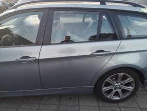 Gebrauchte Tür 4-türig links hinten BMW 3 serie Touring (E91) 320d 16V Corporate Lease Preis auf Anfrage angeboten von Bongers Auto-Onderdelen Zeeland