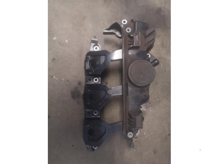 Gebrauchte Ventildeckel Renault Master III (MA/MB/MC/MD/MH/MF/MG/MH) 2.3 dCi 16V Preis auf Anfrage angeboten von Bongers Auto-Onderdelen Zeeland