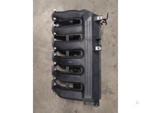 Used Intake manifold BMW 5 serie Touring (E61) 530d 24V Price on request offered by Bongers Auto-Onderdelen Zeeland