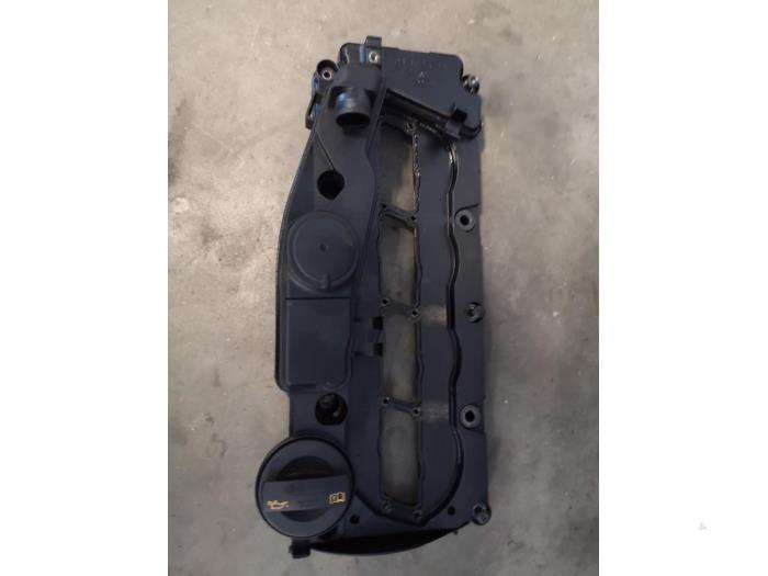 Gebrauchte Ventildeckel Audi A4 Avant (B8) 2.0 TDI 16V Preis auf Anfrage angeboten von Bongers Auto-Onderdelen Zeeland