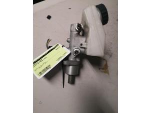 Used Master cylinder Peugeot 206+ (2L/M) 1.4 XS Price on request offered by Bongers Auto-Onderdelen Zeeland