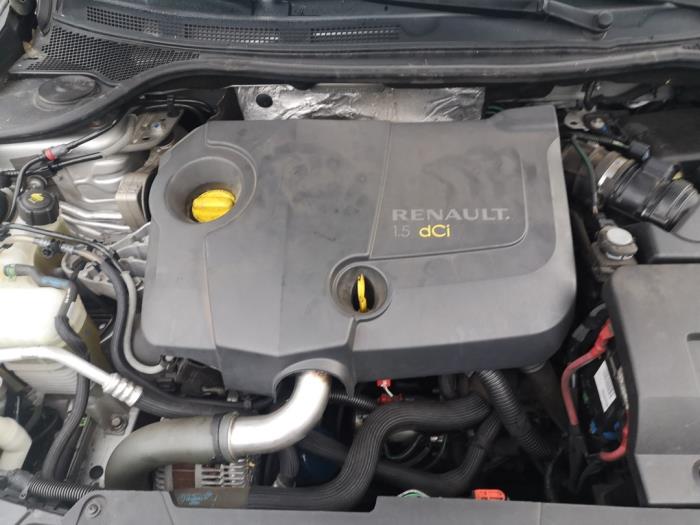 Motor van een Renault Laguna III (BT) 1.5 dCi 110 2008