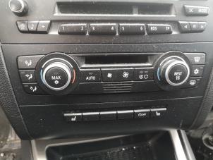 Usados Panel de control de calefacción BMW 1 serie (E87/87N) 118d 16V Precio de solicitud ofrecido por Bongers Auto-Onderdelen Zeeland