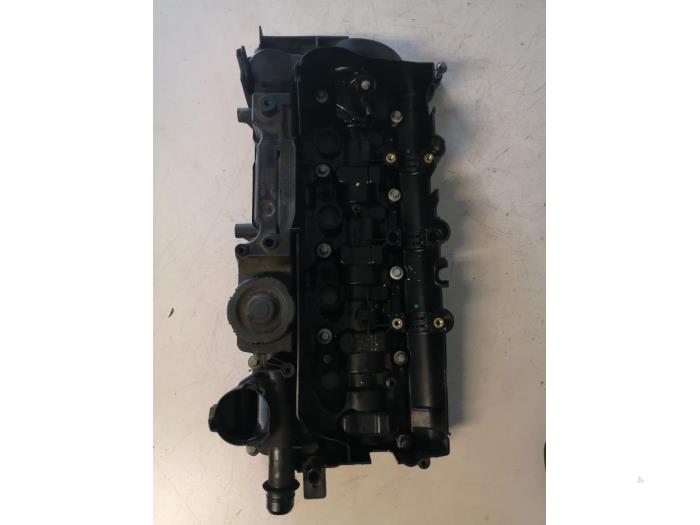 Gebrauchte Ventildeckel BMW 3 serie (F30) 318d 2.0 16V Preis auf Anfrage angeboten von Bongers Auto-Onderdelen Zeeland
