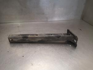 Used Front bumper bracket, right Peugeot 207 SW (WE/WU) 1.4 16V Vti Price on request offered by Bongers Auto-Onderdelen Zeeland