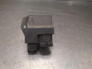 Used Cooling fin relay Peugeot 207 SW (WE/WU) 1.4 16V Vti Price on request offered by Bongers Auto-Onderdelen Zeeland