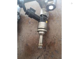 Used Injector (petrol injection) Mercedes SLK (R172) 1.8 200 16V BlueEFFICIENCY Price on request offered by Bongers Auto-Onderdelen Zeeland