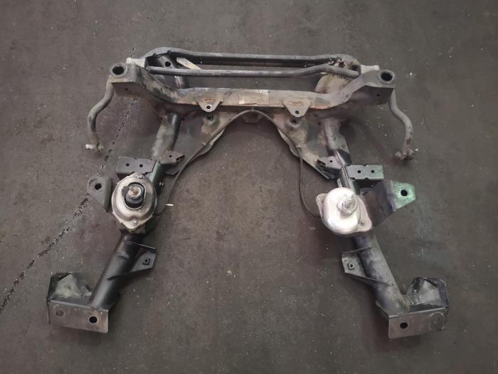 Subframe from a BMW X3 (E83) 3.0d 24V 2007