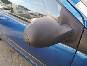 Gebrauchte Außenspiegel rechts Renault Twingo II (CN) 1.2 Preis auf Anfrage angeboten von Bongers Auto-Onderdelen Zeeland