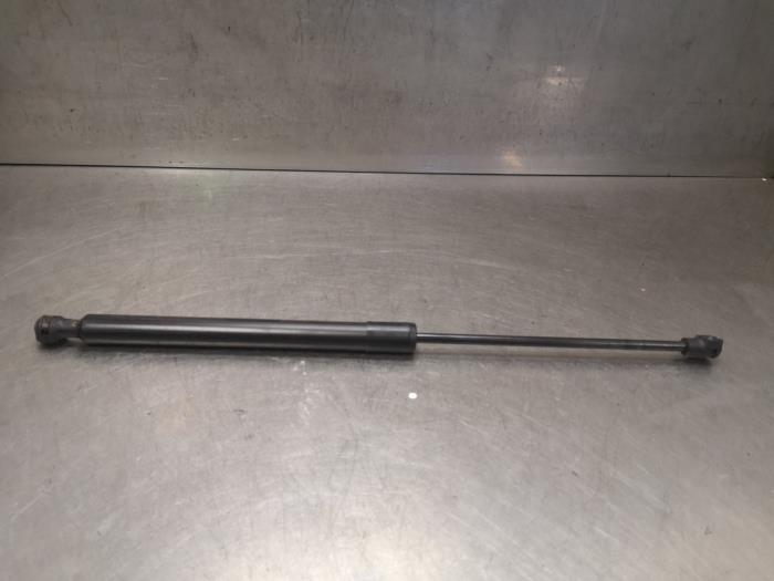 Rear gas strut, right from a Renault Captur (2R) 0.9 Energy TCE 12V 2016