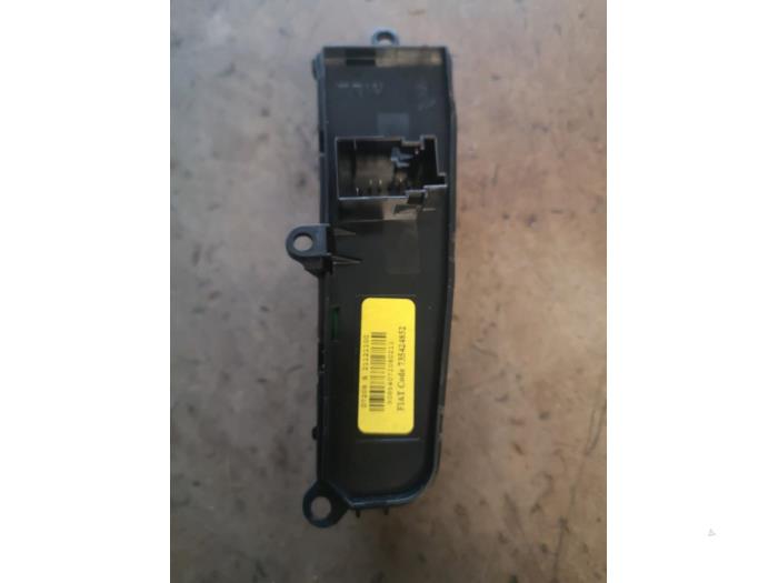 ASR switch (various) from a Fiat Bravo (198A)  2008