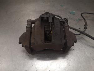 Used Front brake calliper, right Mercedes A (W169) 1.7 A-180 Price on request offered by Bongers Auto-Onderdelen Zeeland