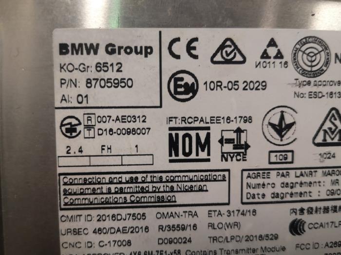 Radio from a BMW X1 (F48) xDrive 20i 2.0 16V Twin Power Turbo 2017