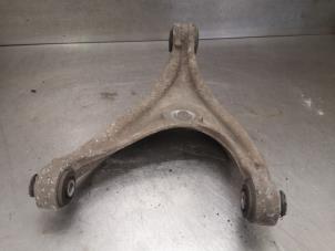 Used Rear wishbone, left Peugeot 407 (6D) 1.6 HDi 16V Price on request offered by Bongers Auto-Onderdelen Zeeland