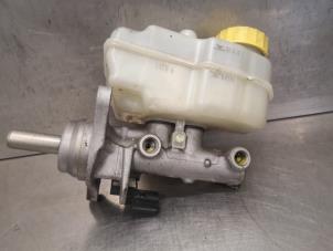 Used Master cylinder Volkswagen Polo V (6R) 1.2 TSI 16V BlueMotion Technology Price on request offered by Bongers Auto-Onderdelen Zeeland