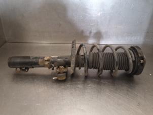 Used Front shock absorber rod, right Audi A2 Price on request offered by Bongers Auto-Onderdelen Zeeland