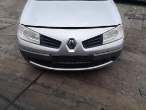 Used Front bumper Renault Megane II (BM/CM) 1.9 dCi 130 Price on request offered by Bongers Auto-Onderdelen Zeeland
