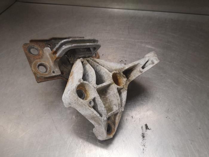 Usagé Support moteur Nissan Qashqai Prix sur demande proposé par Bongers Auto-Onderdelen Zeeland
