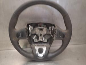 Used Steering wheel Renault Scénic III (JZ) 2.0 dCi 16V Autom. Price on request offered by Bongers Auto-Onderdelen Zeeland