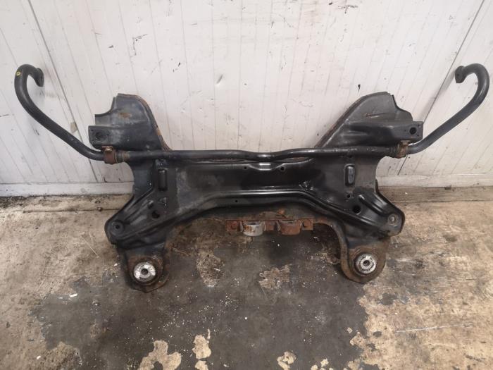 Used Subframe Volkswagen Beetle Price on request offered by Bongers Auto-Onderdelen Zeeland