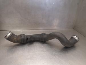 Usagé Tuyau turbo Volkswagen Transporter/Caravelle T5 1.9 TDi Prix sur demande proposé par Bongers Auto-Onderdelen Zeeland