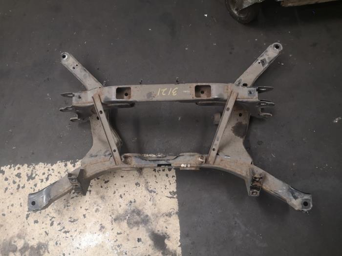 Used Subframe Chevrolet Captiva (C140) 2.2 D 16V 4x2 Price on request offered by Bongers Auto-Onderdelen Zeeland
