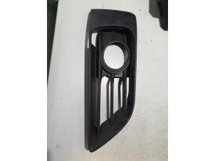 Used Fog light cover plate, right BMW 2 serie Active Tourer (F45) Price on request offered by Bongers Auto-Onderdelen Zeeland