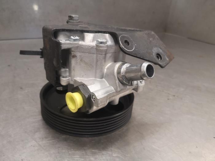 Usagé Pompe de direction Citroen Berlingo 1.6 Hdi 75 16V Phase 1 Prix sur demande proposé par Bongers Auto-Onderdelen Zeeland