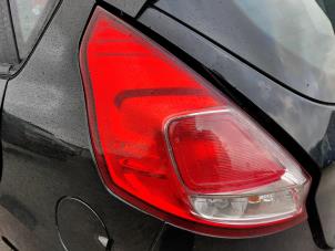 Usados Luz trasera izquierda Ford Fiesta 6 (JA8) 1.25 16V Precio de solicitud ofrecido por Bongers Auto-Onderdelen Zeeland