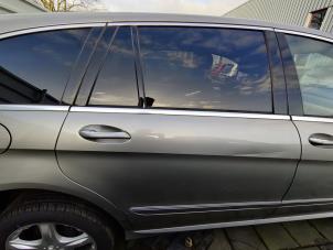 Used Rear door 4-door, right Mercedes R (W251) 5.0 500 V8 32V 4-Matic Price on request offered by Bongers Auto-Onderdelen Zeeland