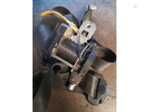 Used Front seatbelt, left Iveco New Daily IV 40C12V, 40C12V/P Price on request offered by Bongers Auto-Onderdelen Zeeland