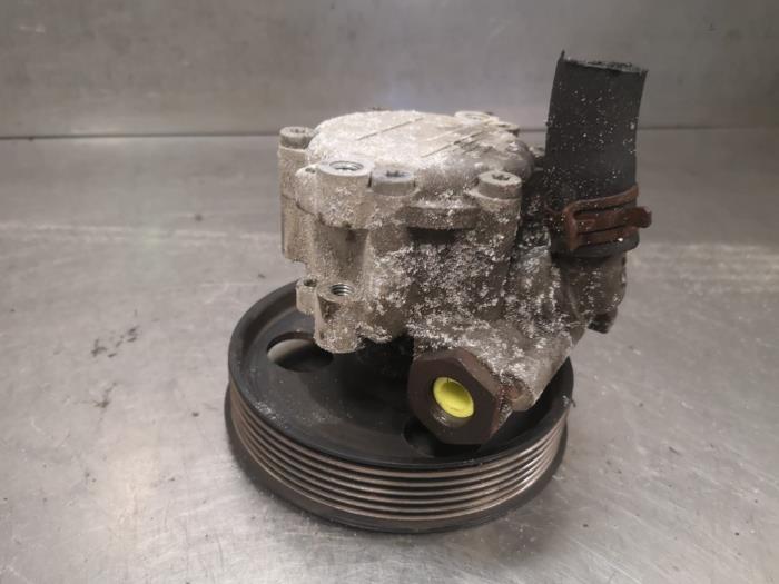 Usagé Pompe de direction Dacia Duster (HS) 1.5 dCi Prix sur demande proposé par Bongers Auto-Onderdelen Zeeland