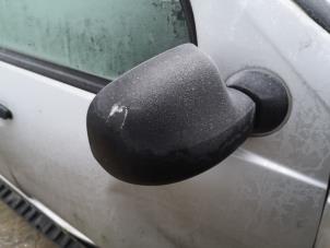Used Wing mirror, right Dacia Duster (HS) 1.5 dCi Price on request offered by Bongers Auto-Onderdelen Zeeland