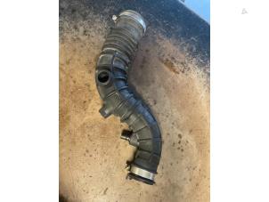 Used Air intake hose Renault Captur (2R) 0.9 Energy TCE 12V Price on request offered by Bongers Auto-Onderdelen Zeeland
