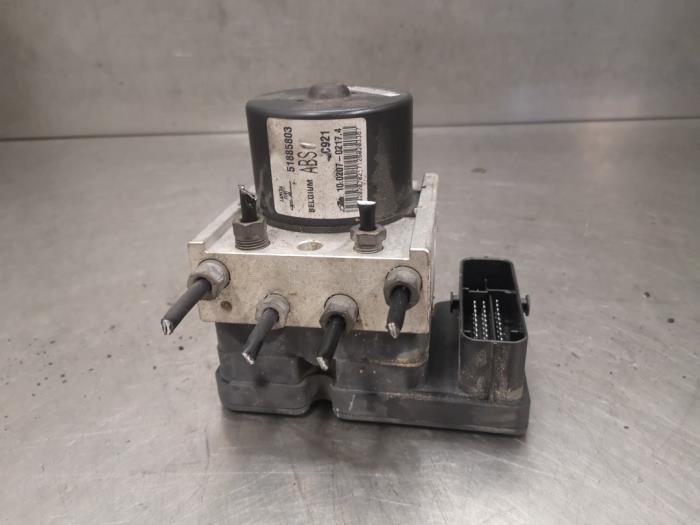 ABS Pumpe Fiat Doblo Cargo (263), 2010 1.3 MJ 16V DPF Euro 5, Lieferwagen, Diesel, 1 248cc, 66kW (90pk), FWD, 263A2000, 2010-02 / 2023-12, 263ZXC1 (Gebraucht)