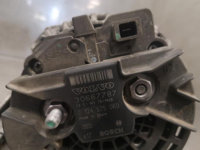 Dynamo van een Volvo XC90 I 2.4 D3 20V 2014