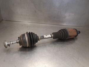 Used Front drive shaft, left BMW X1 (E84) xDrive 18d 2.0 16V Price on request offered by Bongers Auto-Onderdelen Zeeland