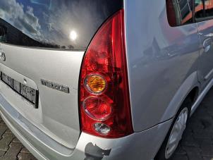 Usados Luz trasera derecha Mazda Premacy 2.0 16V Precio de solicitud ofrecido por Bongers Auto-Onderdelen Zeeland
