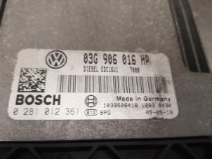 Engine management computer from a Volkswagen Touran (1T1/T2) 1.9 TDI 90 2005