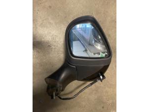 Used Wing mirror, left Renault Clio IV (5R) Price on request offered by Bongers Auto-Onderdelen Zeeland