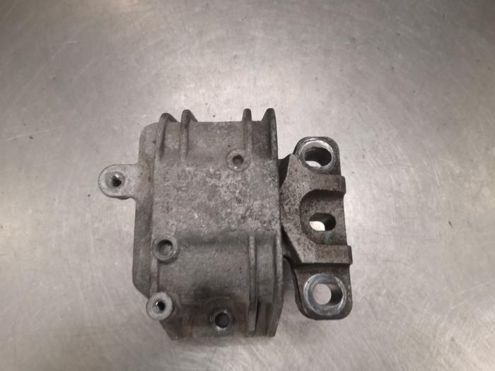 Engine mount Volkswagen Golf V (1K1), 2003 / 2010 1.6 FSI 16V, Hatchback, Petrol, 1.598cc, 85kW (116pk), FWD, BLF; EURO4, 2005-01 / 2008-07, 1K1 (Used)