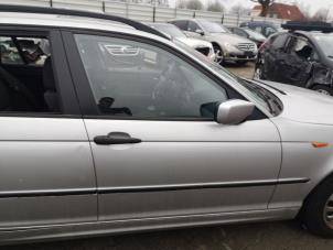 Used Front door 4-door, right BMW 3 serie Touring (E46/3) 316i 16V Price on request offered by Bongers Auto-Onderdelen Zeeland