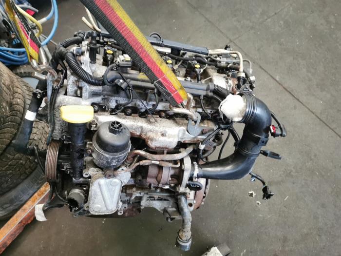 Motor van een Fiat Grande Punto (199) 1.3 JTD Multijet 16V 2009