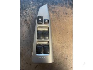 Used Electric window switch Toyota Corolla Verso (E12) 1.8 16V VVT-i Price on request offered by Bongers Auto-Onderdelen Zeeland