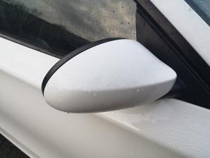 Used Wing mirror, right BMW 1 serie (E81) 116i 2.0 16V Price on request offered by Bongers Auto-Onderdelen Zeeland