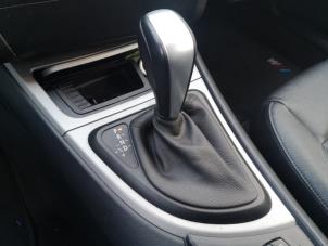 Used Automatic gear selector BMW 1 serie (E81) 116i 2.0 16V Price on request offered by Bongers Auto-Onderdelen Zeeland