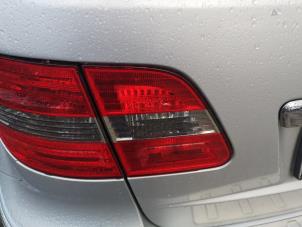 Używane Tylne swiatlo pozycyjne lewe Mercedes B (W245,242) 1.7 B-180 16V Cena na żądanie oferowane przez Bongers Auto-Onderdelen Zeeland