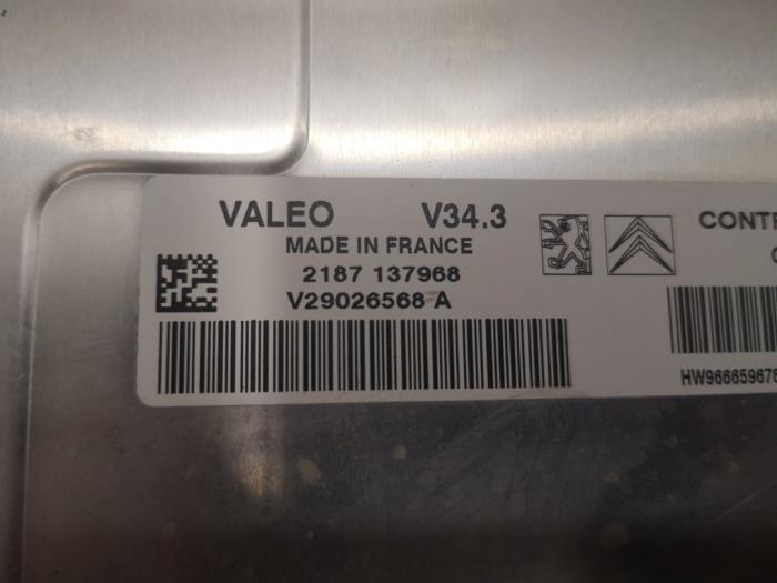 Ordinateur gestion moteur d'un Peugeot 206+ (2L/M) 1.1 XR,XS 2009